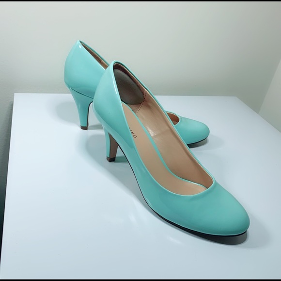 Women’s Tiffany Blue High Heel Shoes - Picture 5 of 5